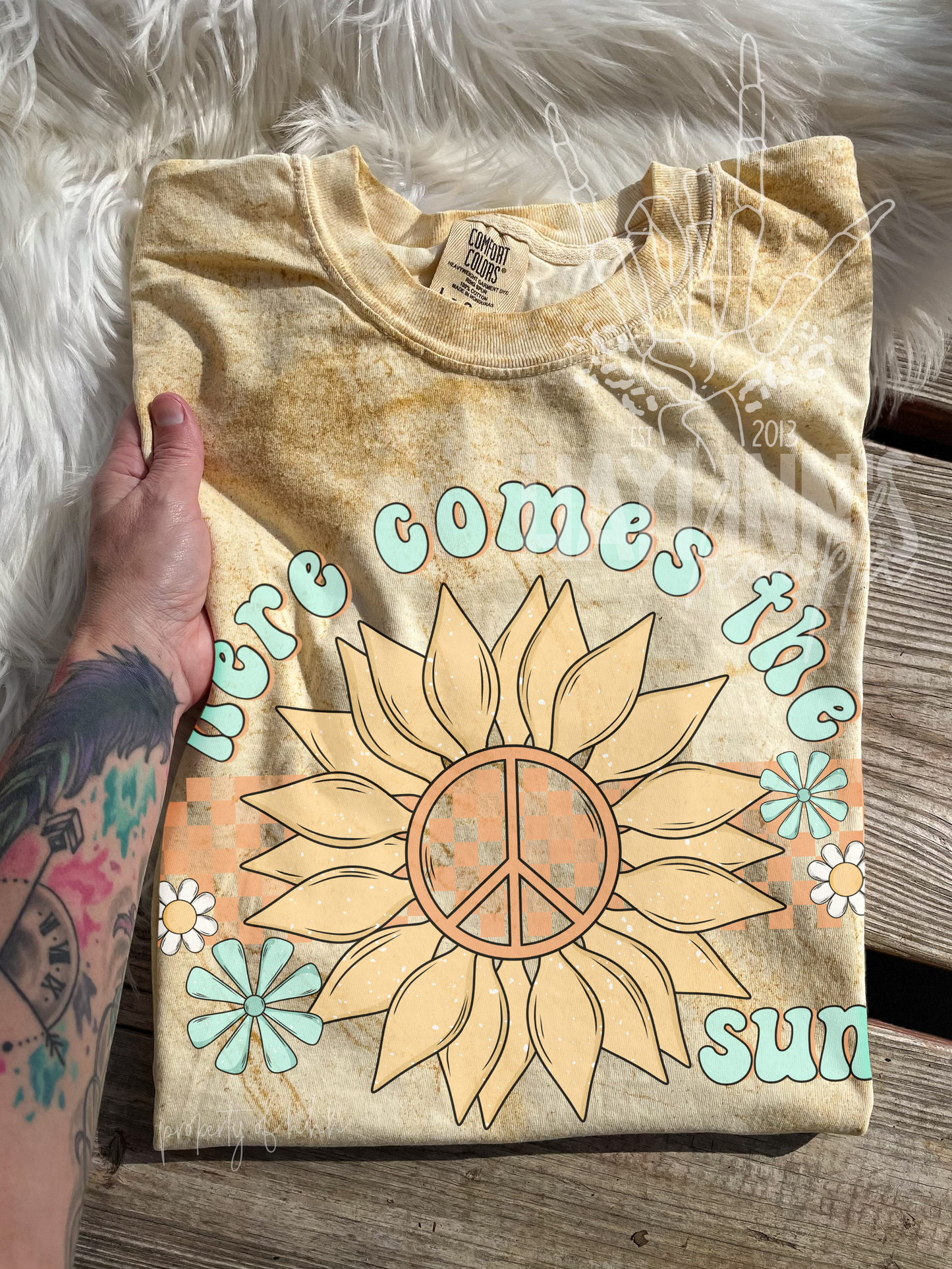 Here Comes The Sun Tee