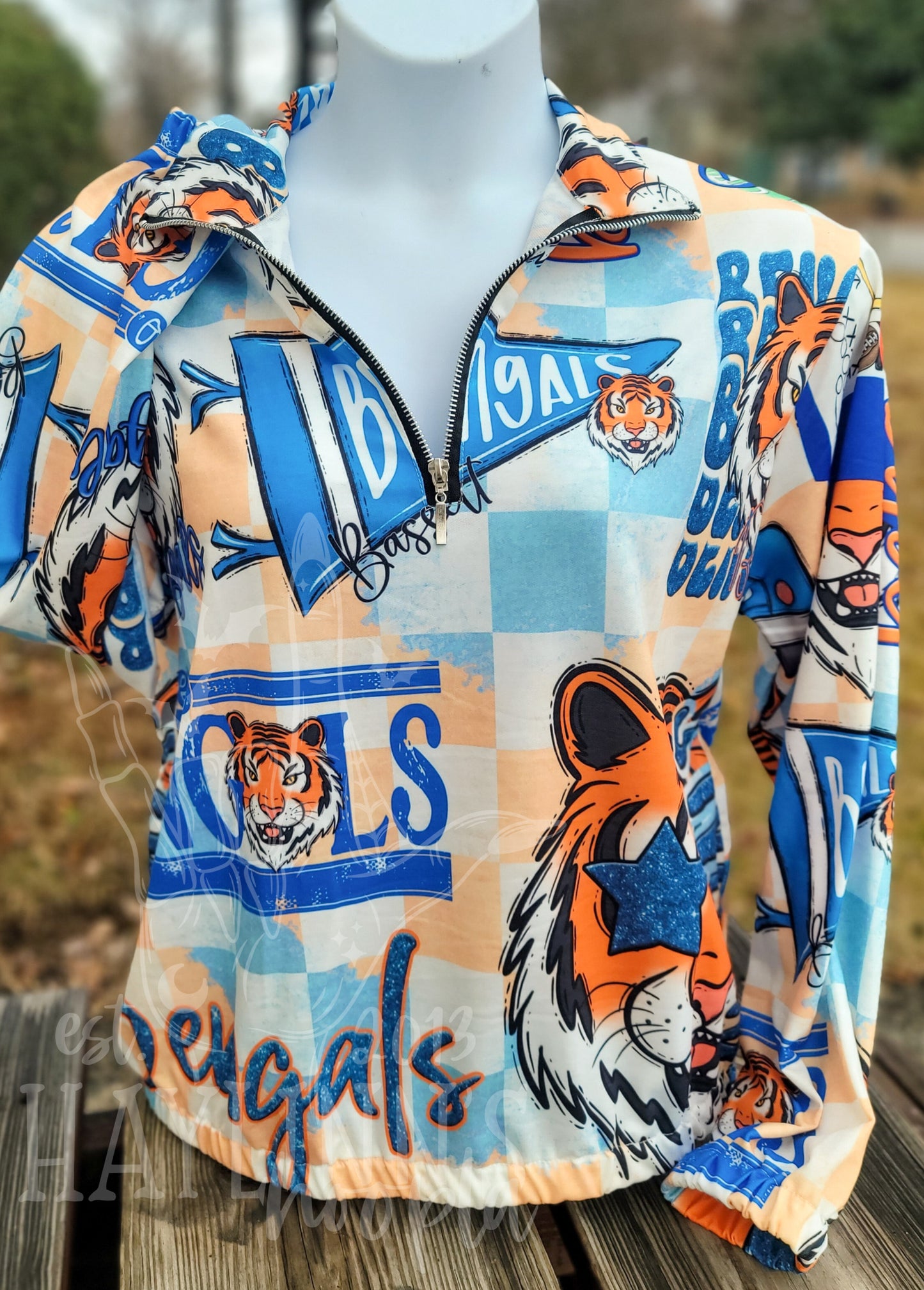 EXCLUSIVE Collaged Game Day Pullover